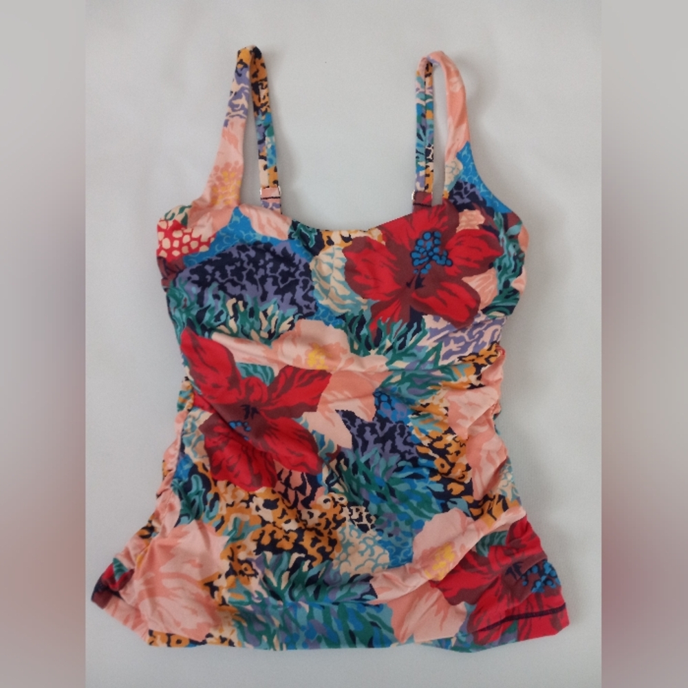 Womens Athleta Tankini Swim Top NWOT sz 32D/DD Underwire Adjustable Straps  Band